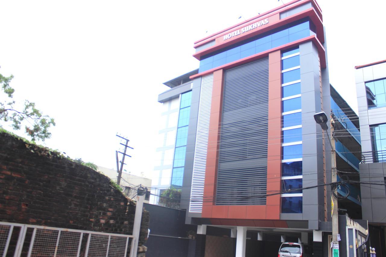 Hotel Sukhvas Thiruvananthapuram ภายนอก รูปภาพ