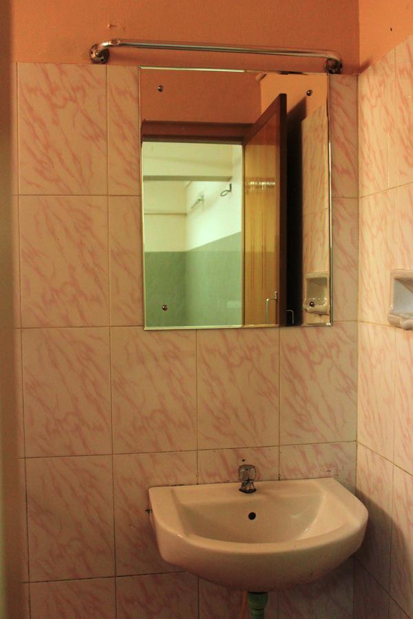 Hotel Sukhvas Thiruvananthapuram ภายนอก รูปภาพ