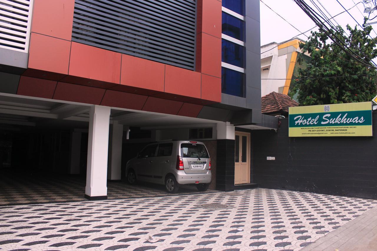 Hotel Sukhvas Thiruvananthapuram ภายนอก รูปภาพ