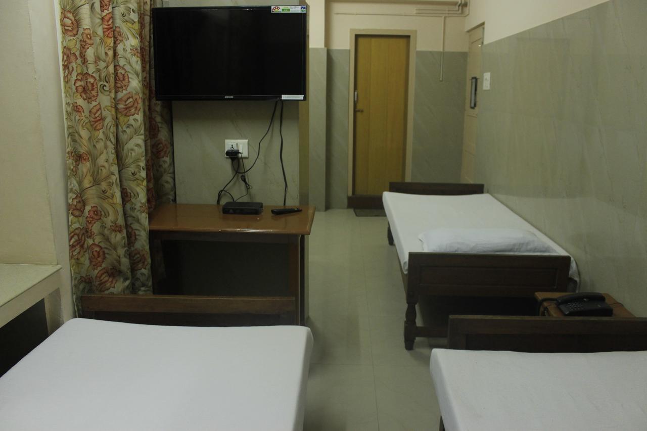 Hotel Sukhvas Thiruvananthapuram ภายนอก รูปภาพ
